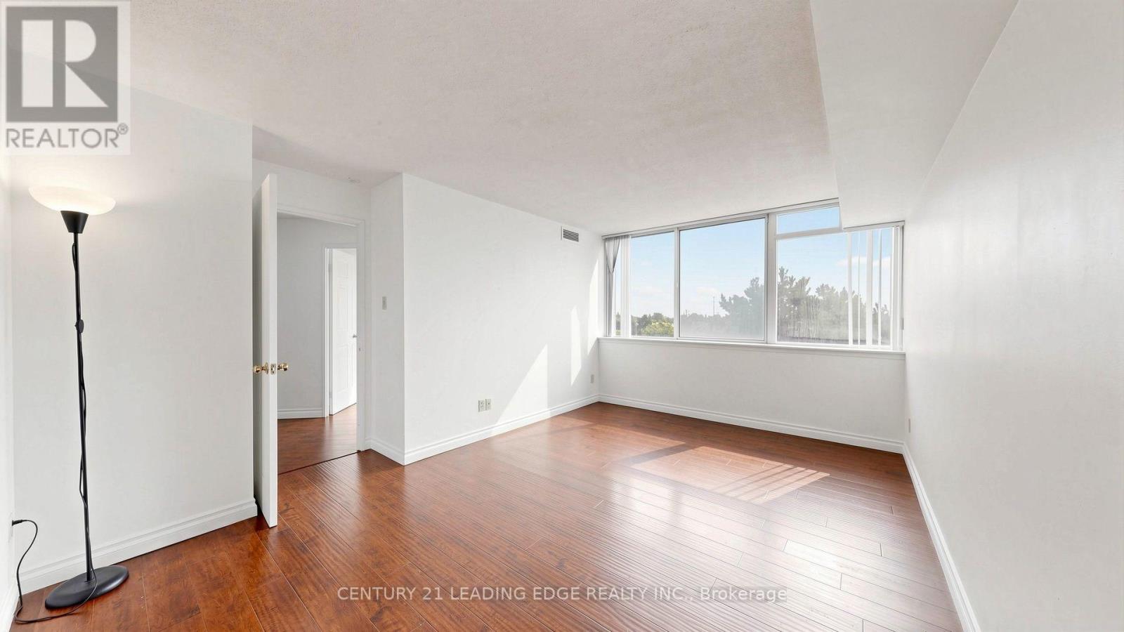 422 - 11753 Sheppard Avenue E Property Photo 13