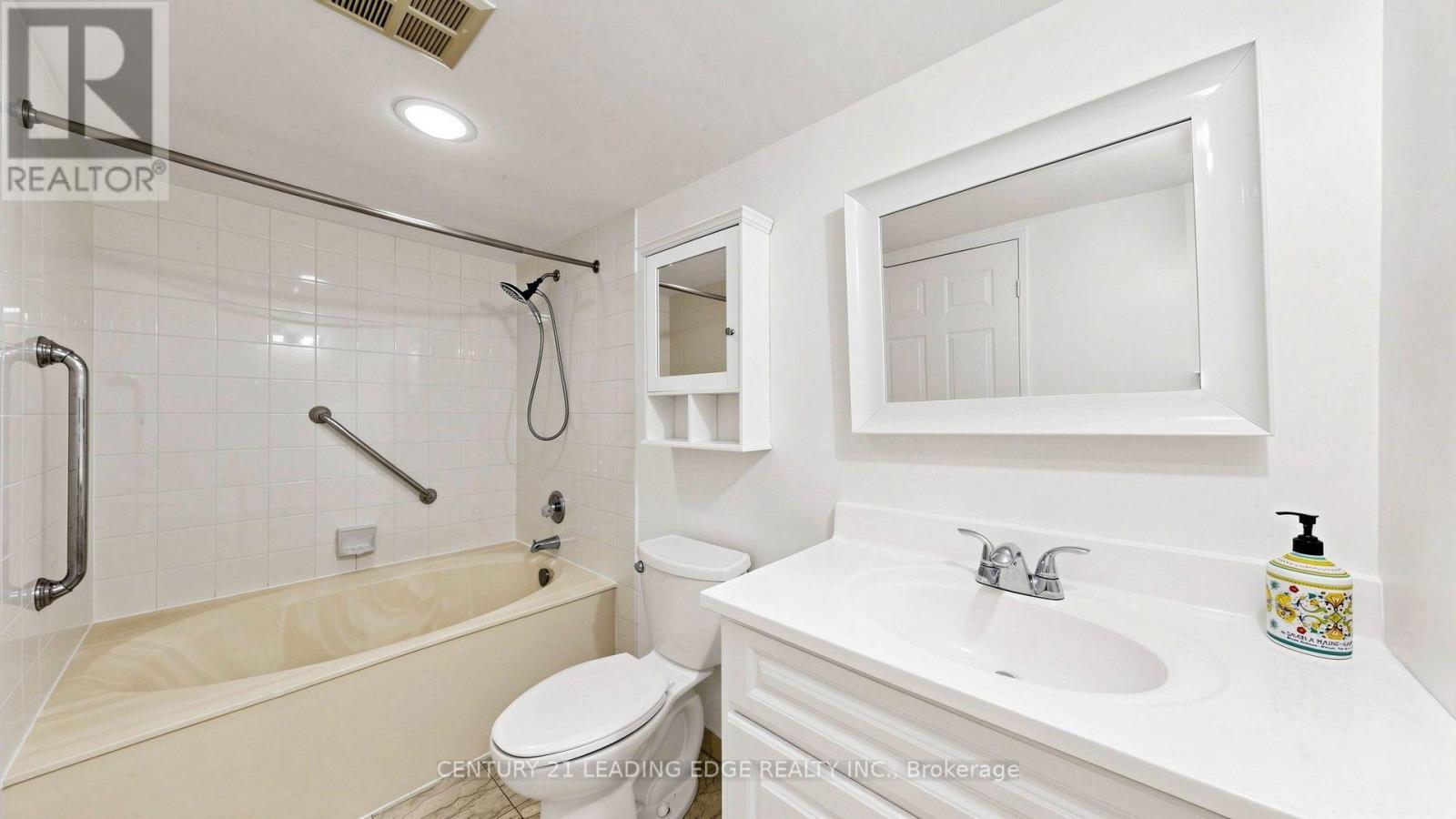 422 - 11753 Sheppard Avenue E Property Photo 18
