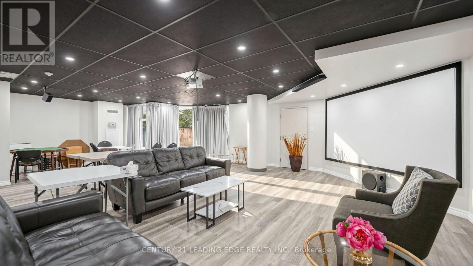 422 - 11753 Sheppard Avenue E Property Photo 41