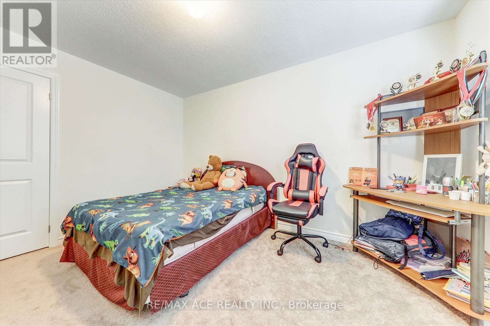 1152 Skyridge Boulevard Property Photo 21