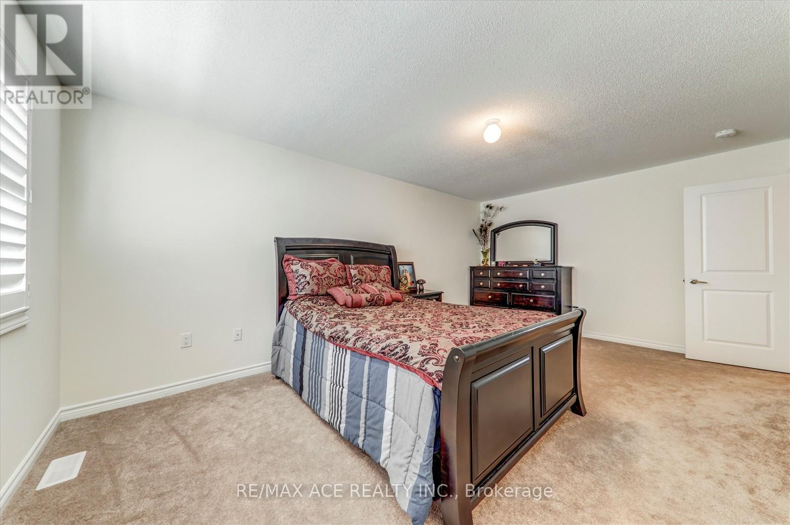 1152 Skyridge Boulevard Property Photo 25
