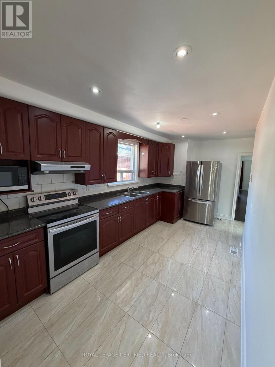 Main - 109 Hiscock Boulevard Property Photo 1