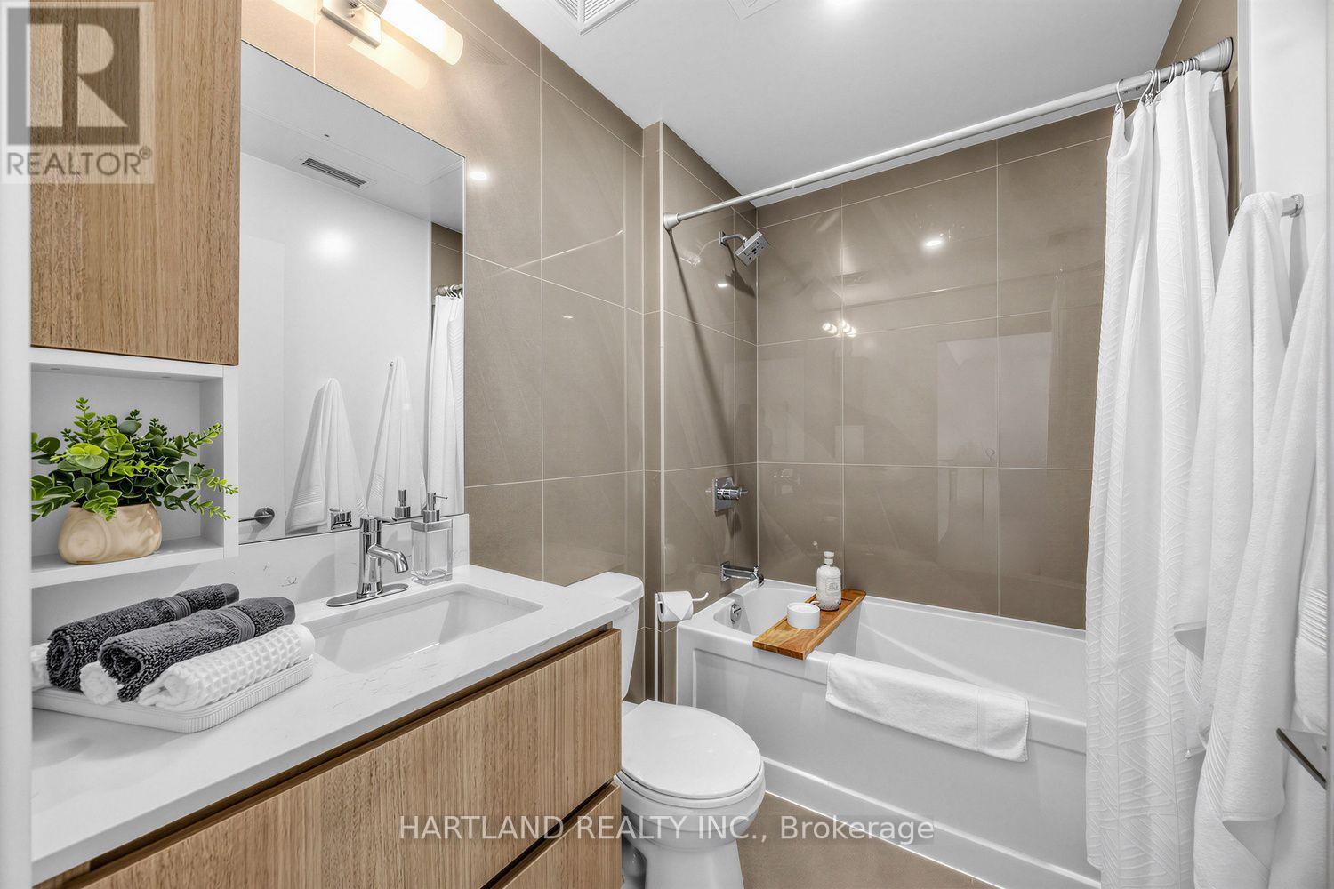 1308 - 45 Baseball Place Property Photo 12