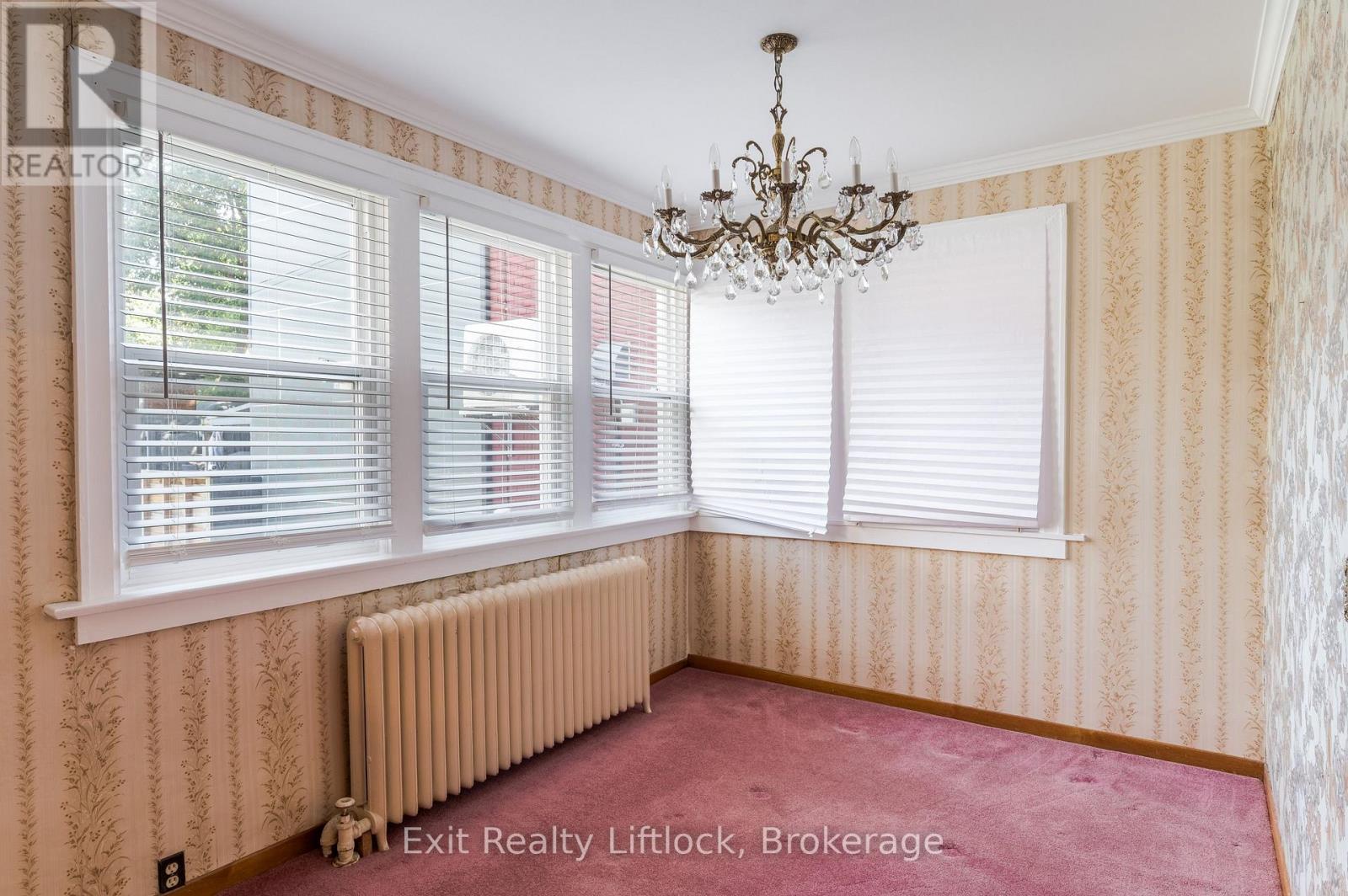 843 Logan Avenue Property Photo 9
