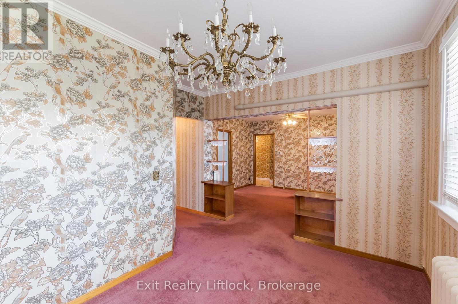843 Logan Avenue Property Photo 10