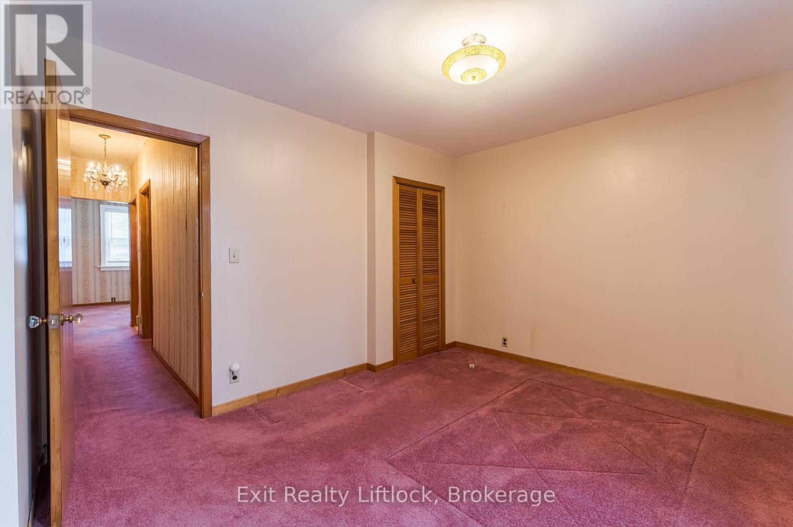 843 Logan Avenue Property Photo 15