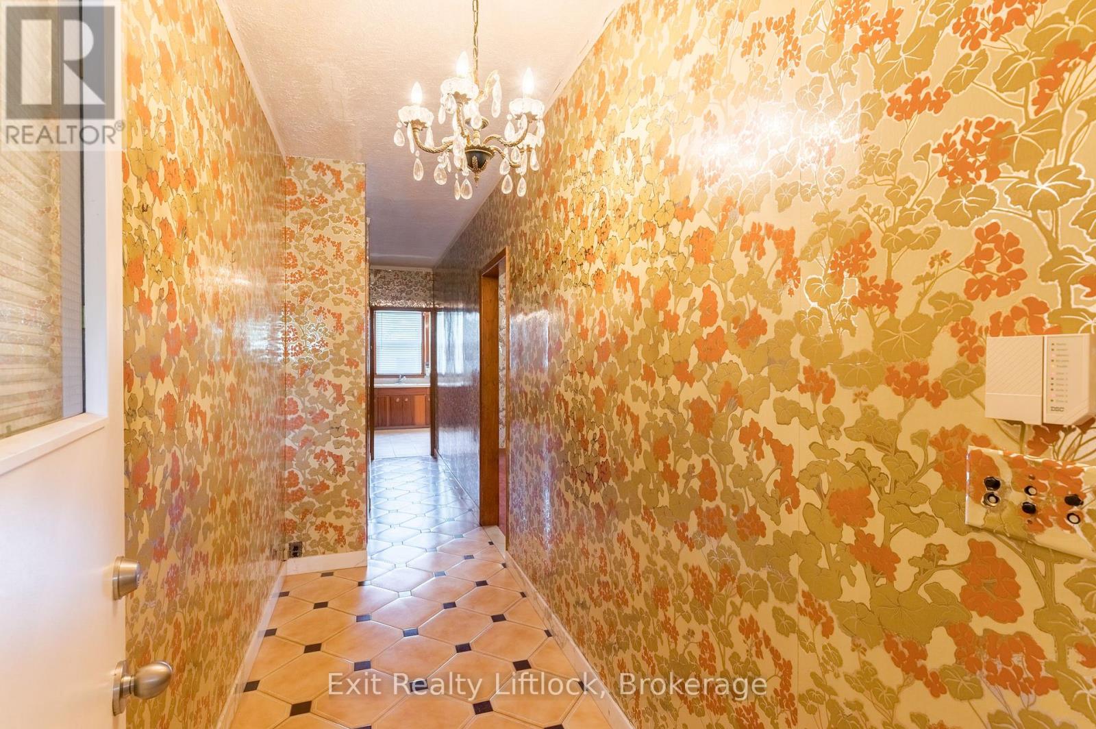 843 Logan Avenue Property Photo 18