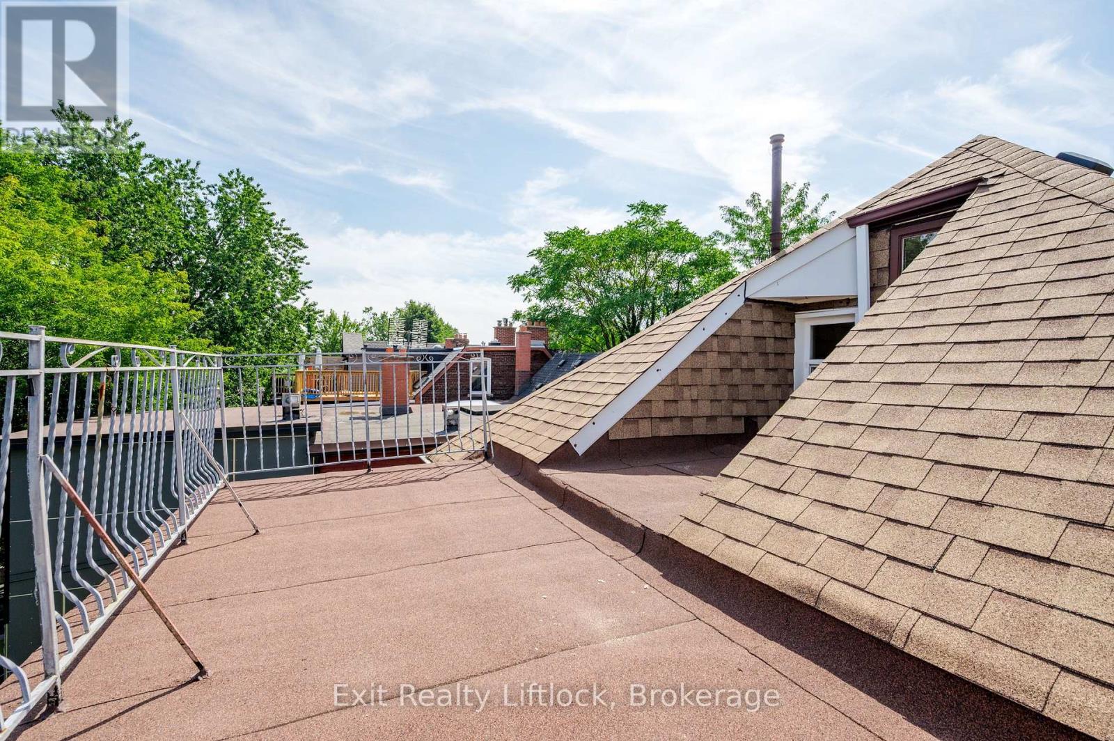 843 Logan Avenue Property Photo 31
