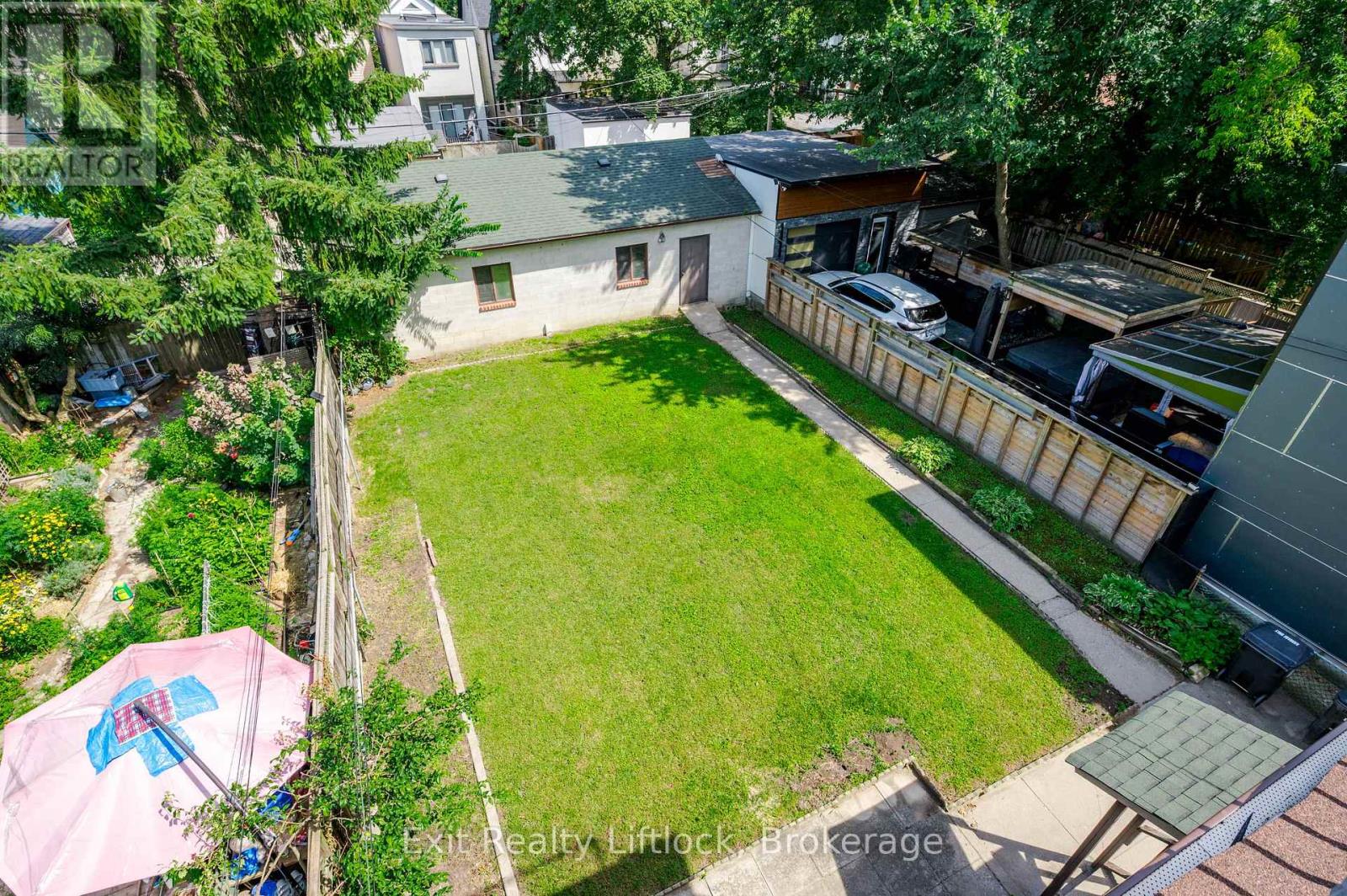 843 Logan Avenue Property Photo 33