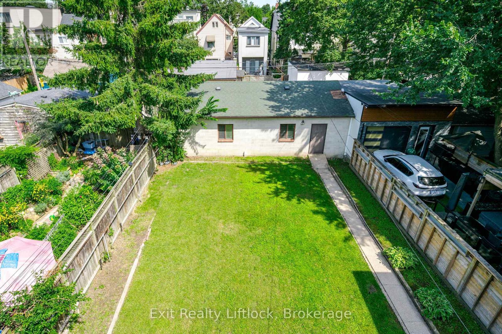 843 Logan Avenue Property Photo 34