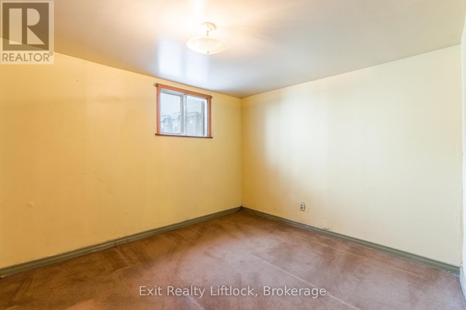 843 Logan Avenue Property Photo 40