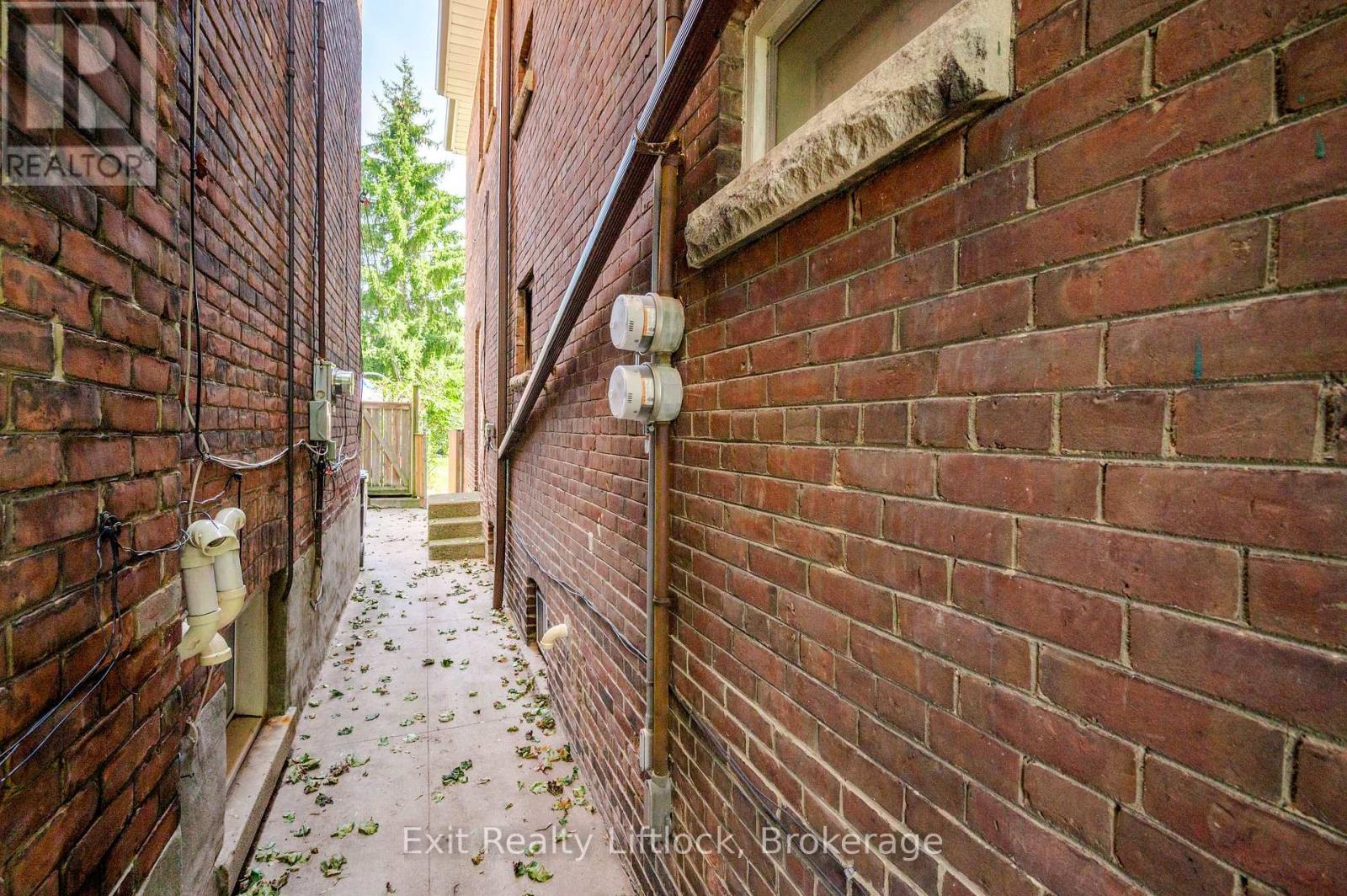 843 Logan Avenue Property Photo 50