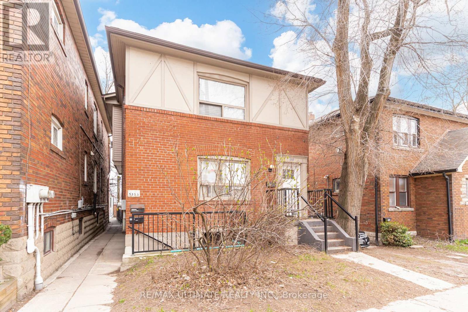 533 Kingston Road Property Photo 3