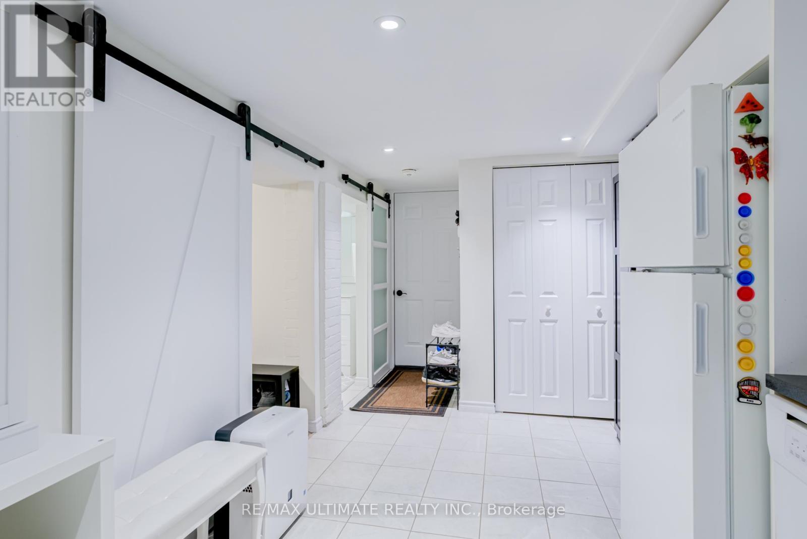 533 Kingston Road Property Photo 4