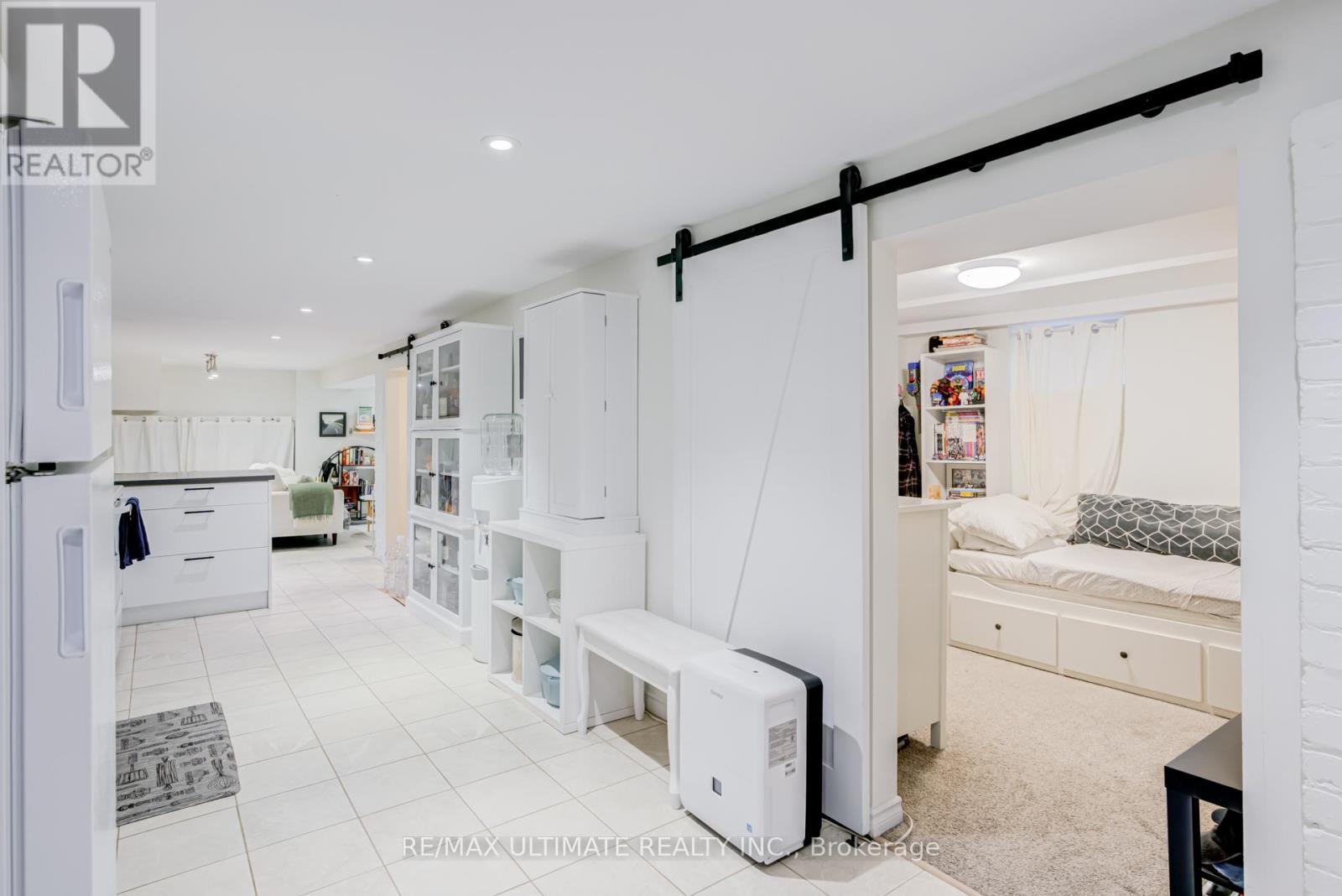 533 Kingston Road Property Photo 7
