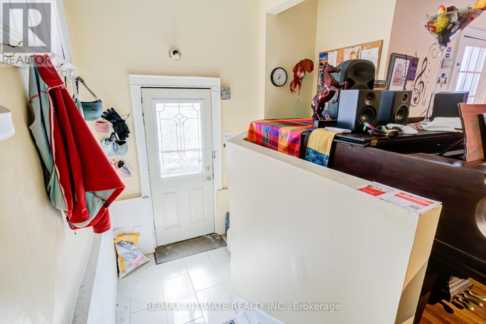 533 Kingston Road Property Photo 30