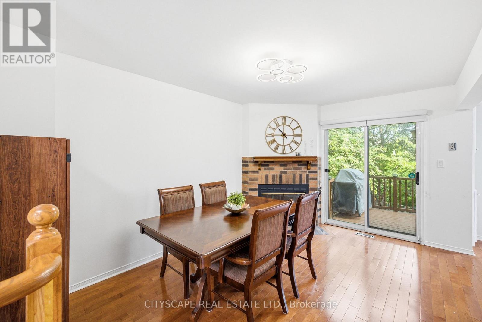1143 Windgrove Square Property Photo 12