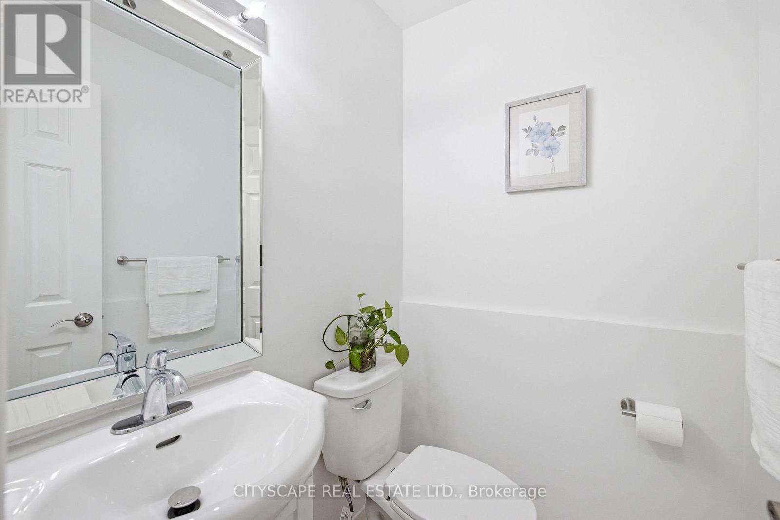 1143 Windgrove Square Property Photo 17