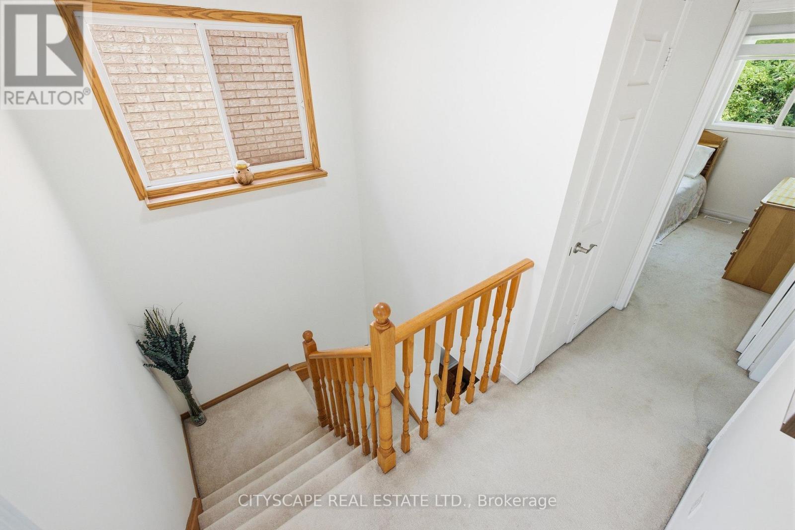 1143 Windgrove Square Property Photo 19
