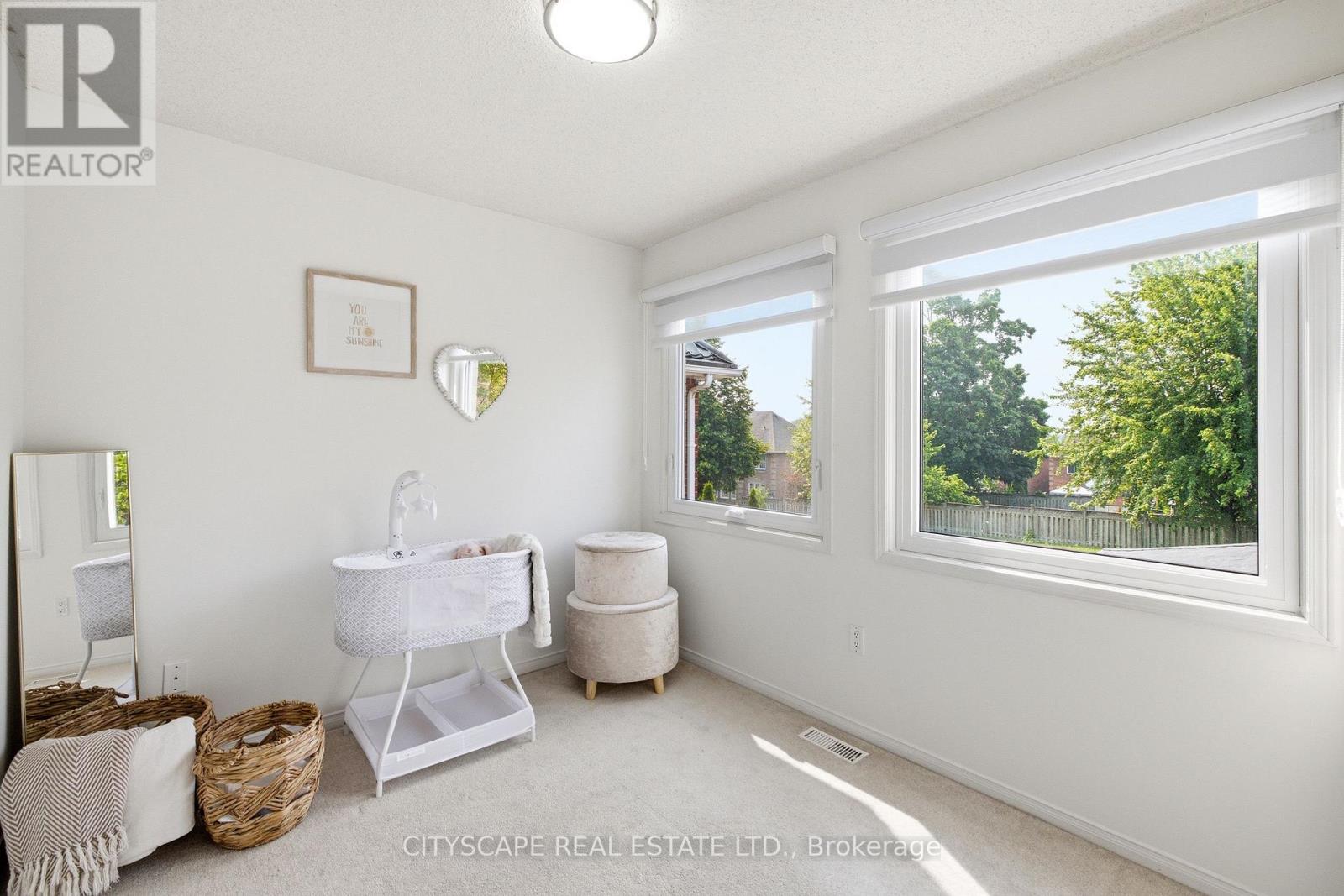 1143 Windgrove Square Property Photo 24