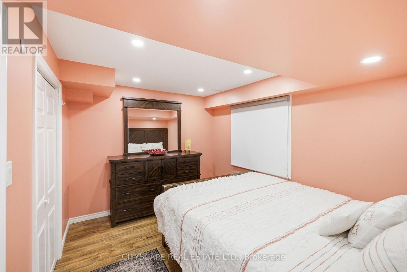 1143 Windgrove Square Property Photo 29