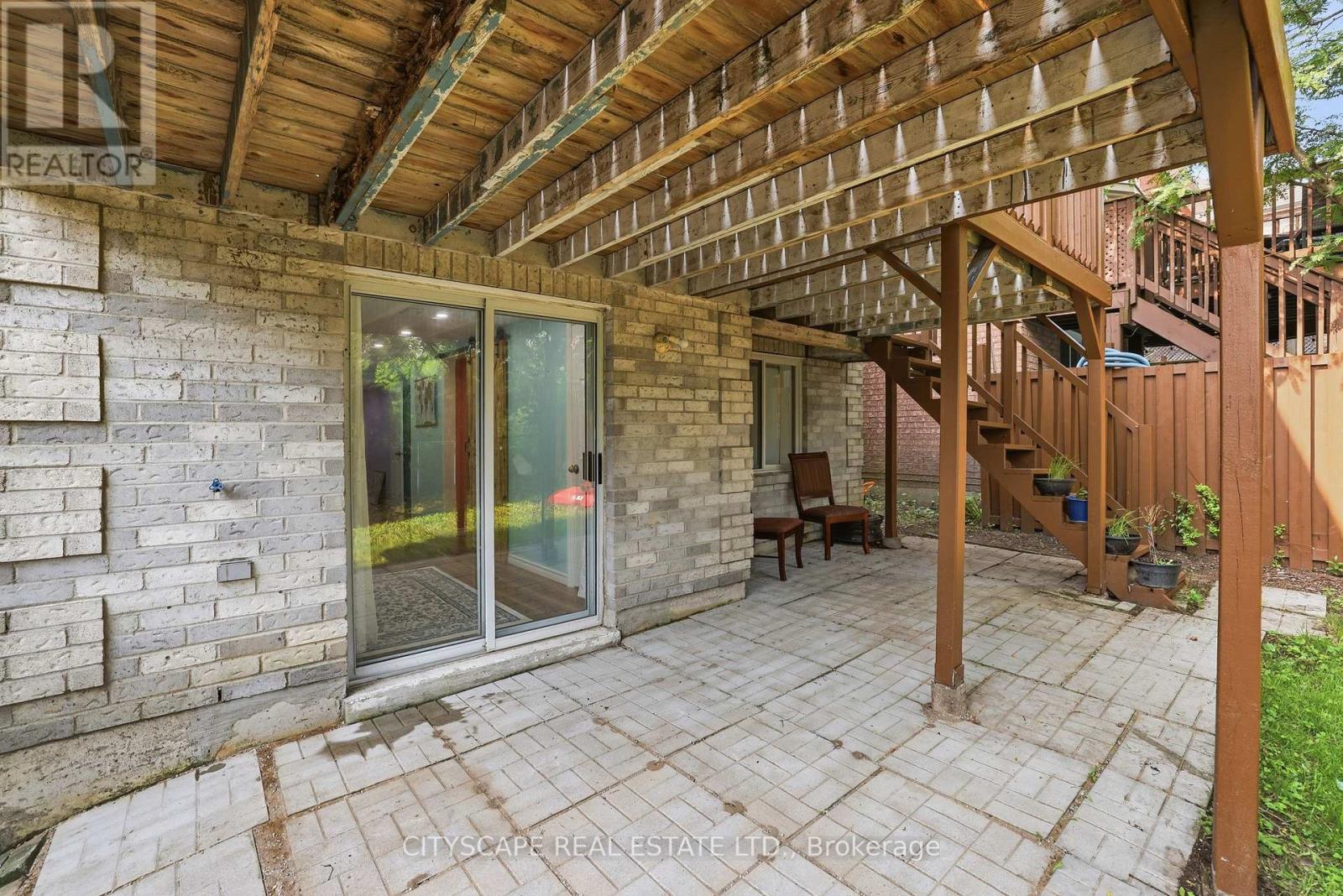 1143 Windgrove Square Property Photo 38