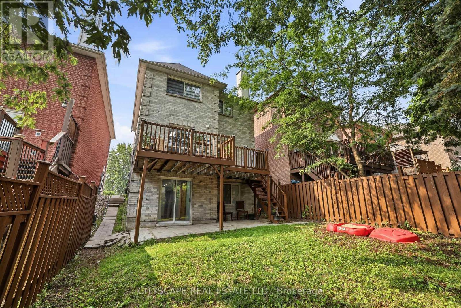 1143 Windgrove Square Property Photo 41