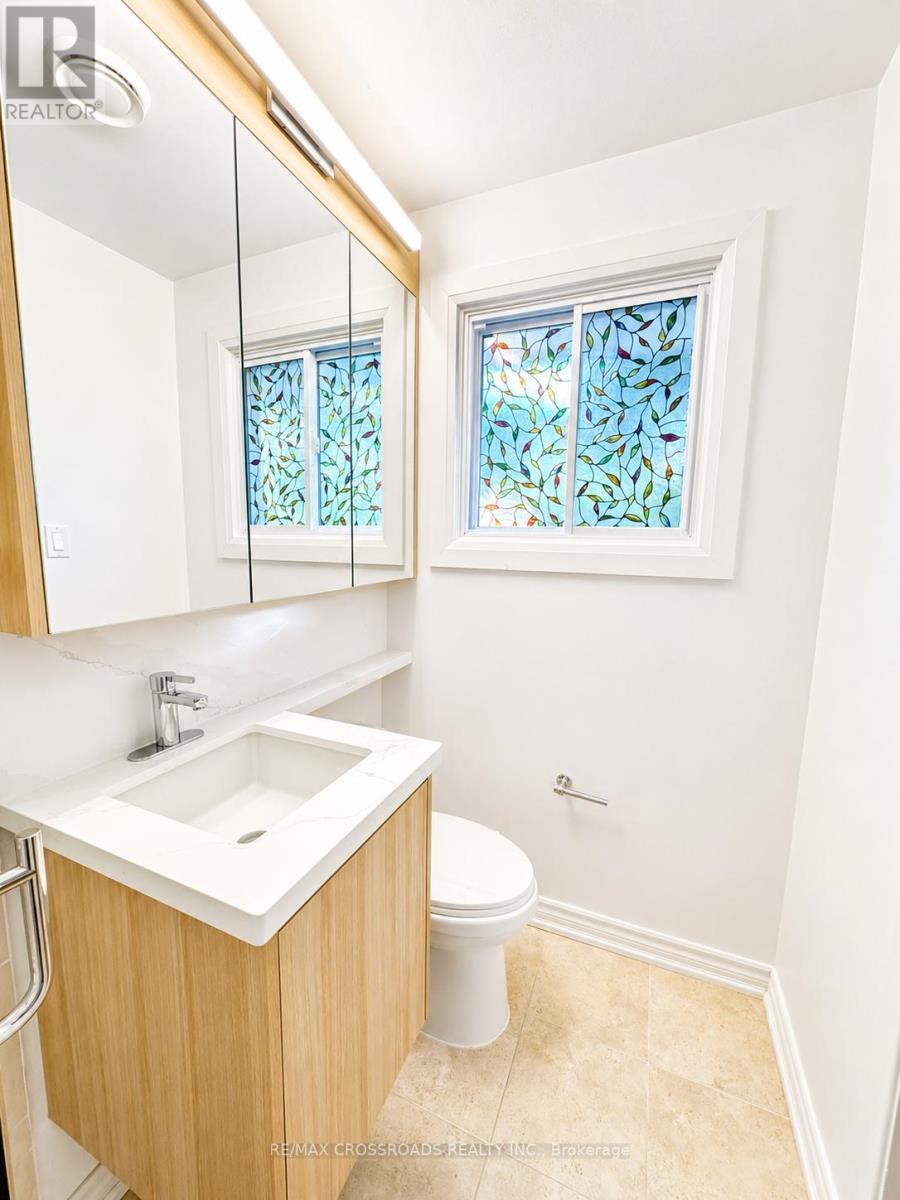 49 King Louis Crescent Property Photo 21