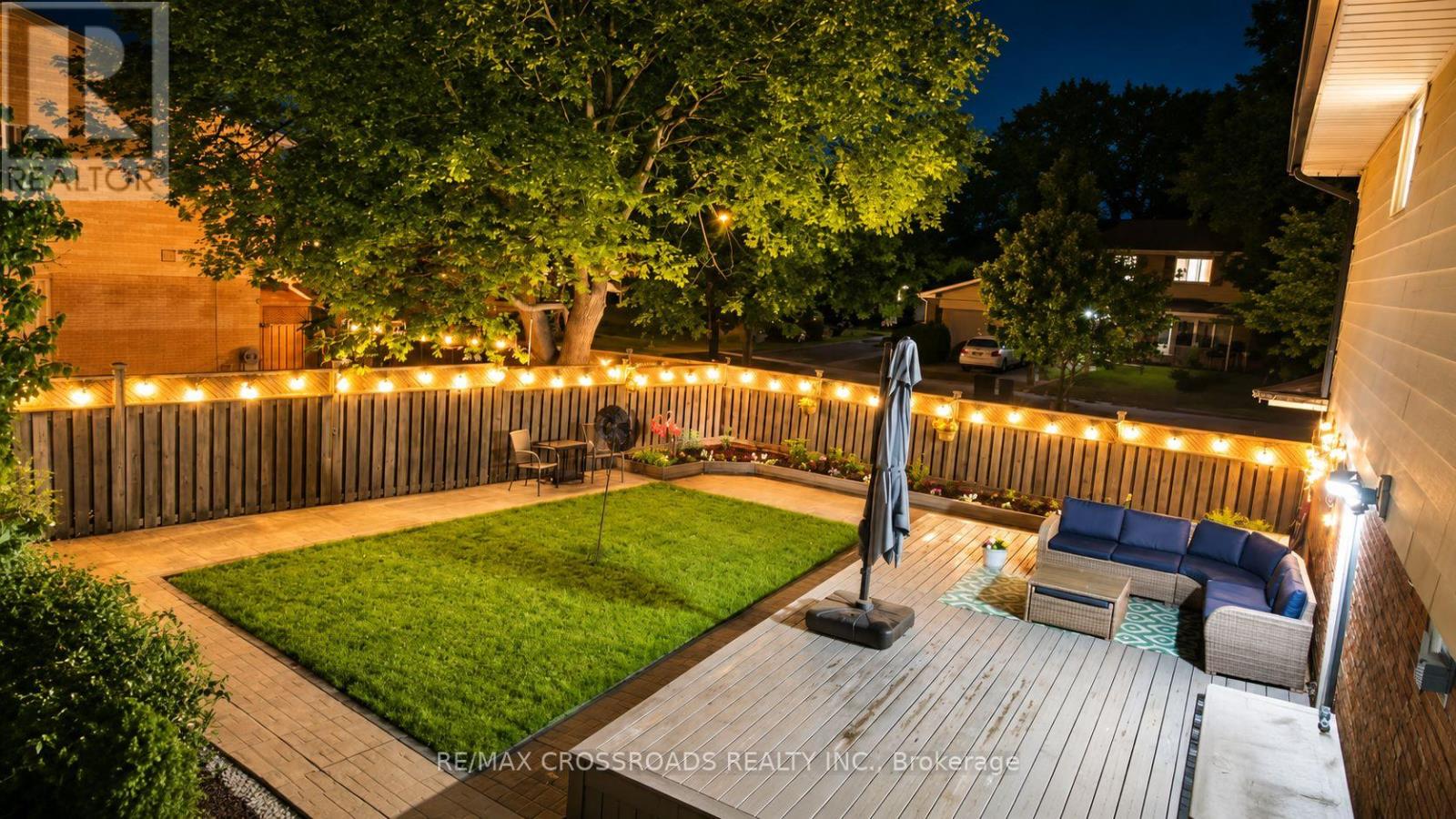 49 King Louis Crescent Property Photo 45