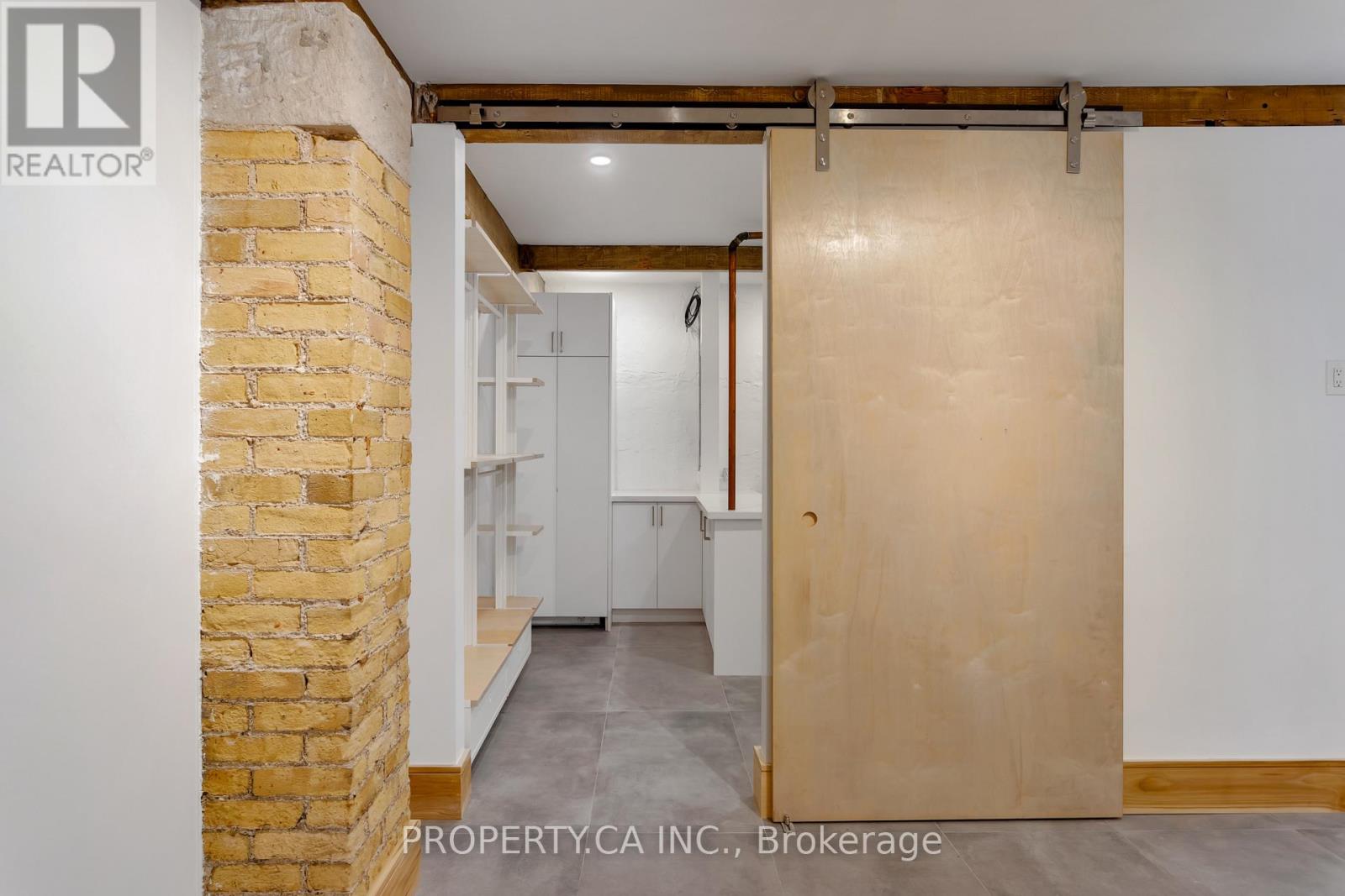 #8 - 97 Lee Avenue Property Photo 22