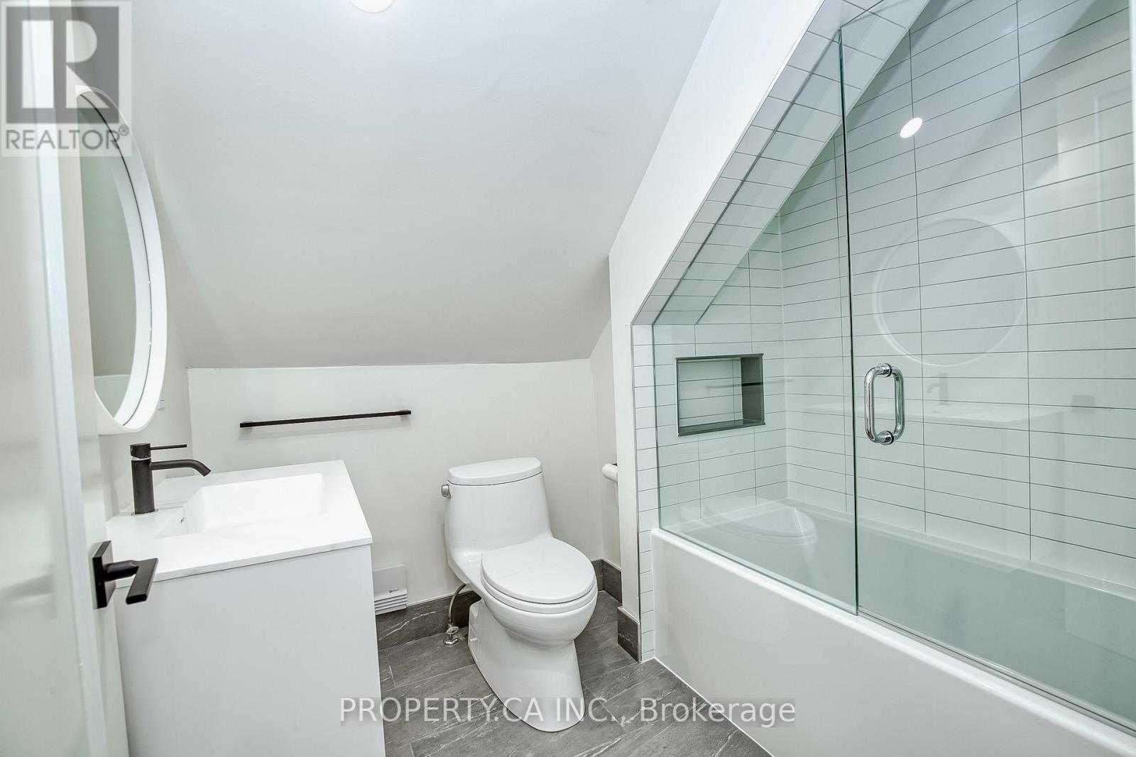 97 Lee Avenue Property Photo 11