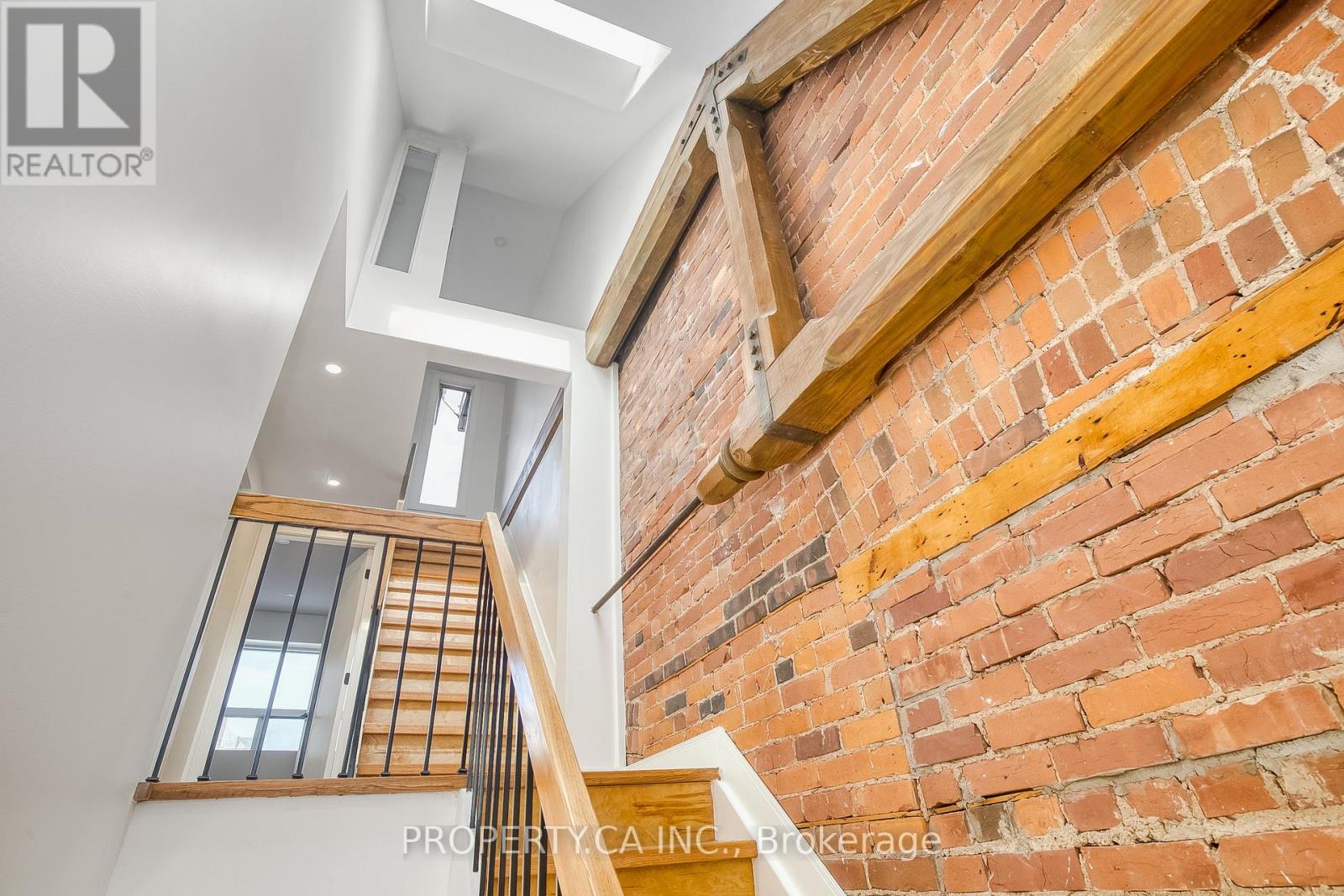 97 Lee Avenue Property Photo 25