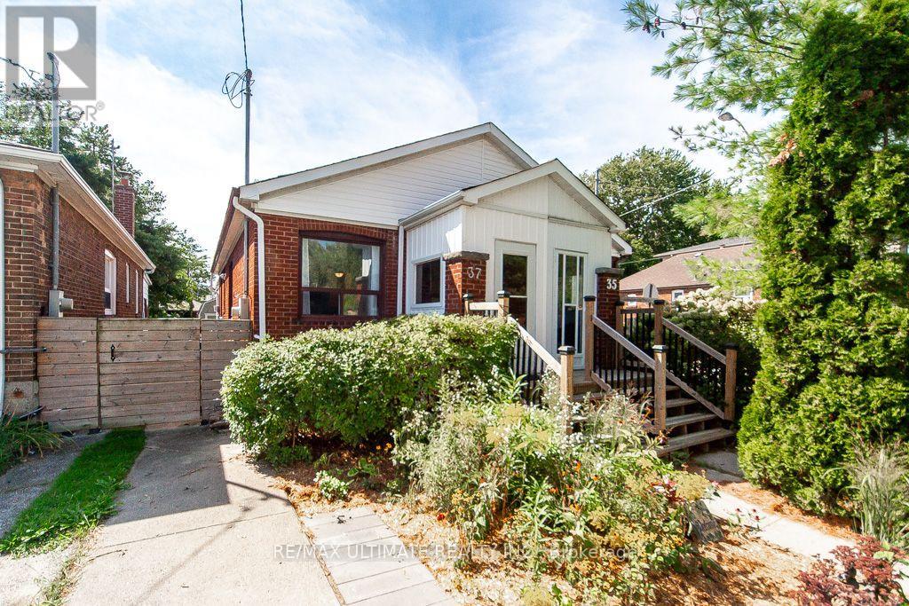 37 GOWAN AVENUE