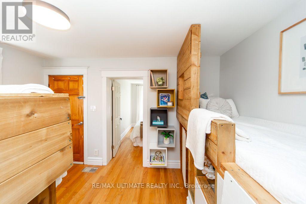37 Gowan Avenue Property Photo 18