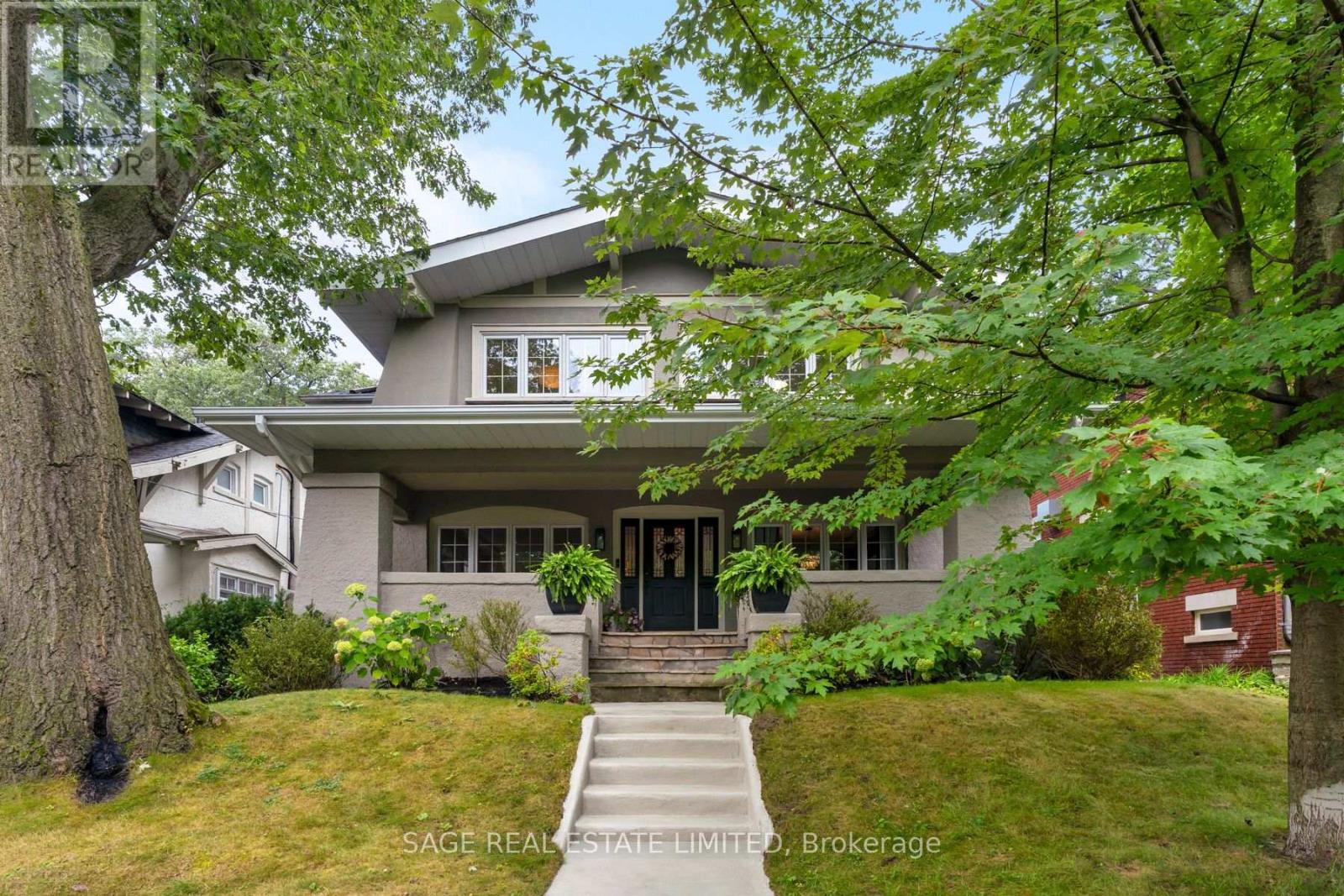 108 Kingswood Road Property Photo 1