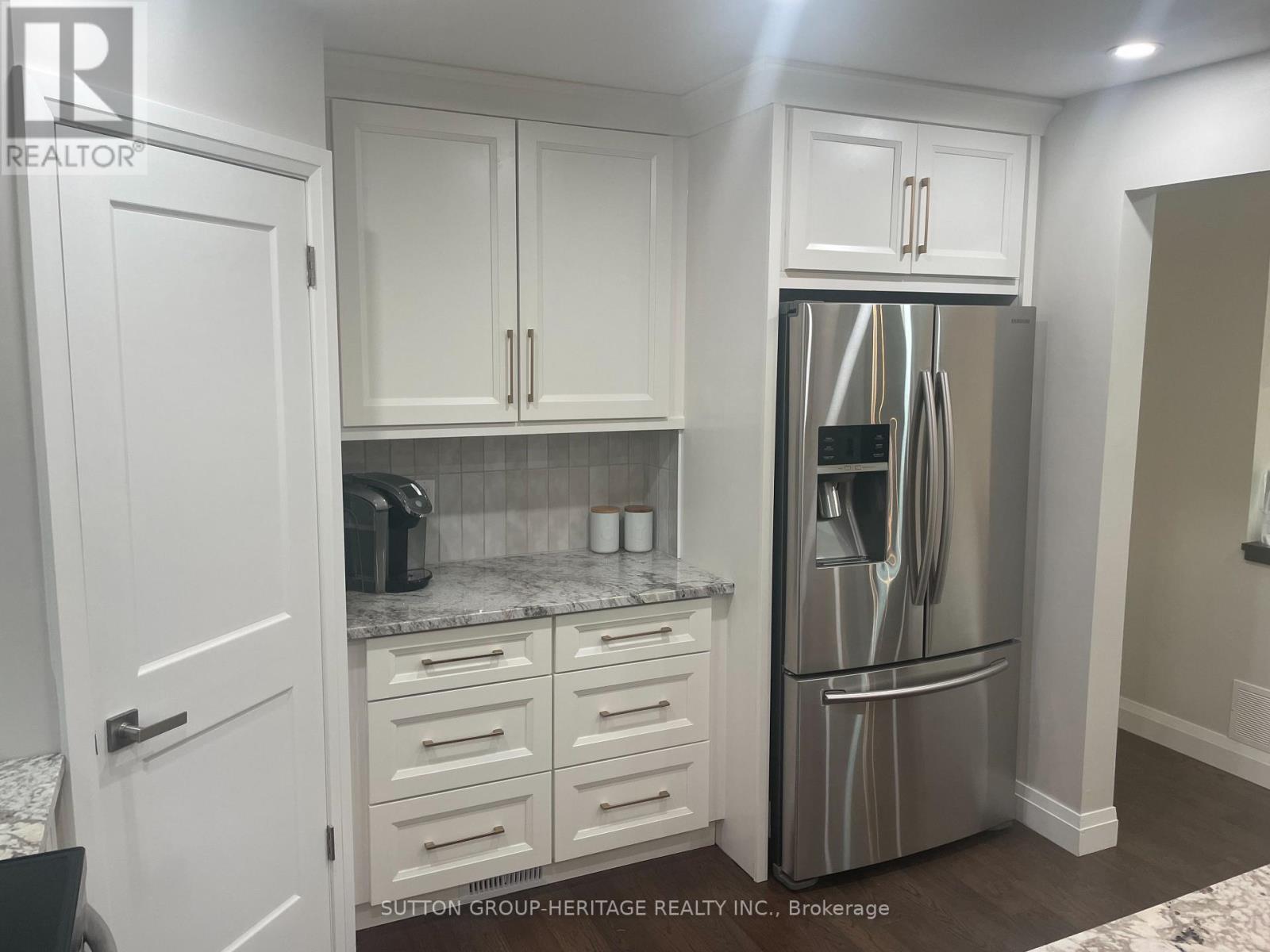 160 Laurel Court Property Photo 8