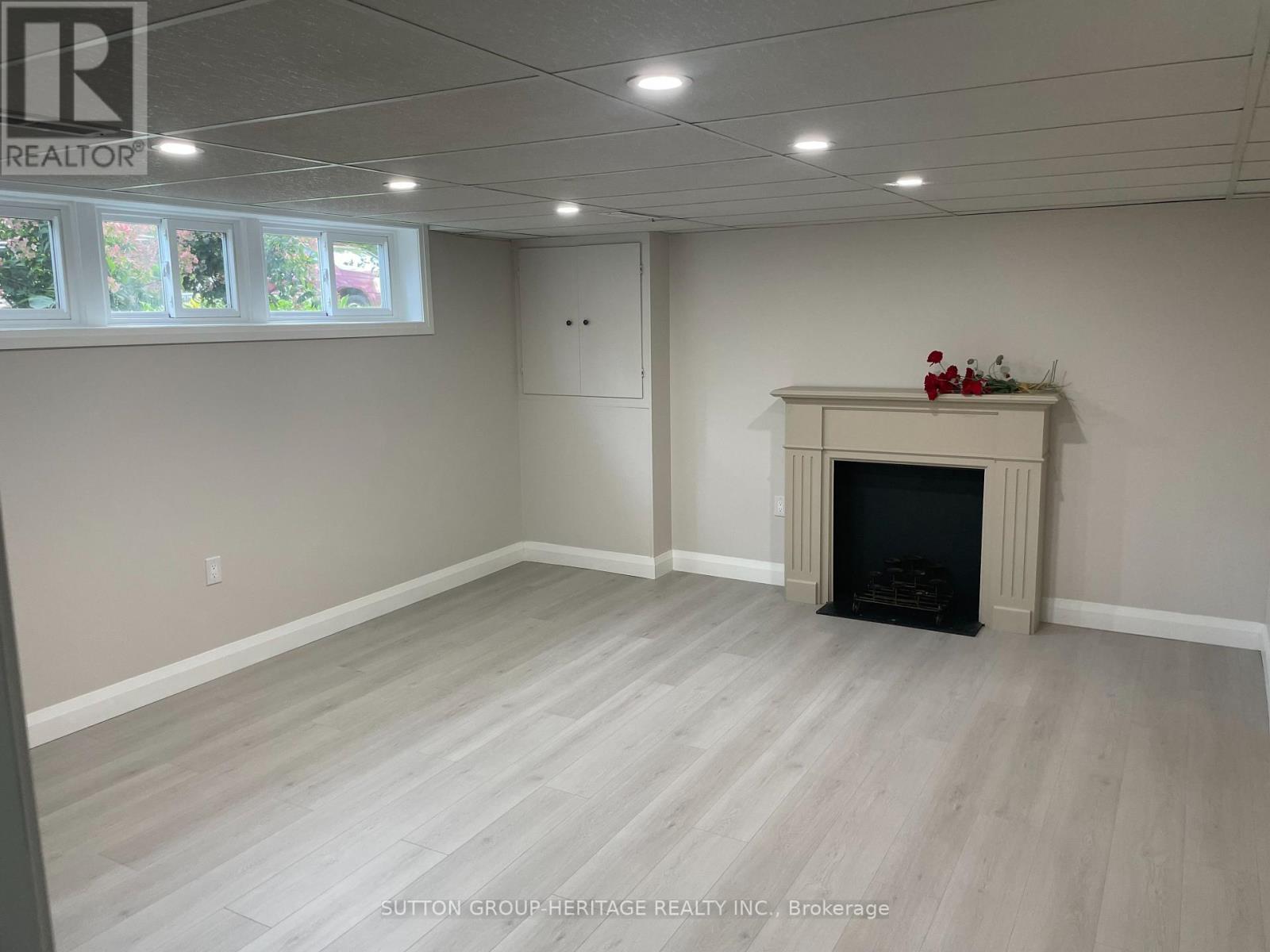 160 Laurel Court Property Photo 18