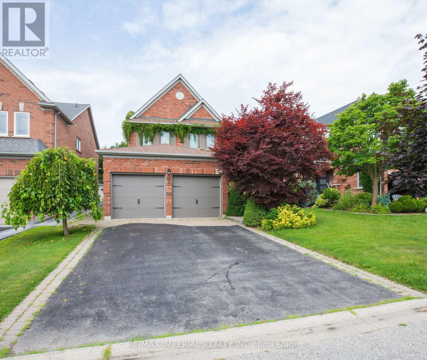 18 WINDBREAK CRESCENT Property Photo 1