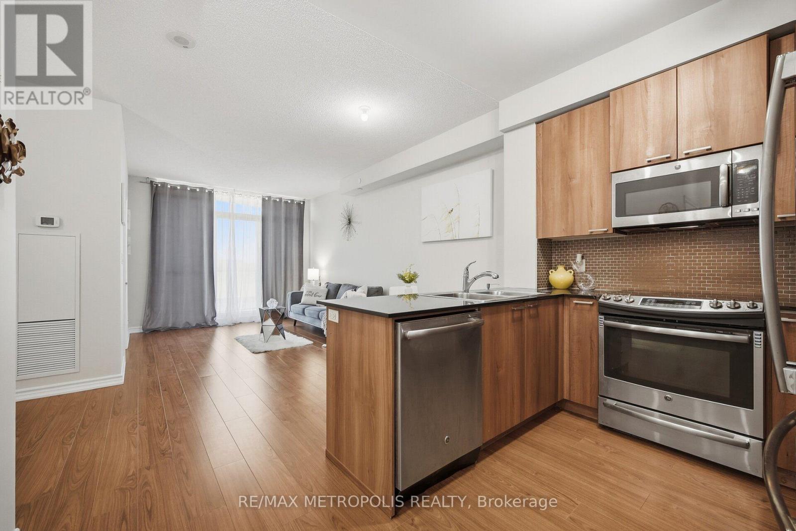 306 - 1328 Birchmount Road Property Photo 6