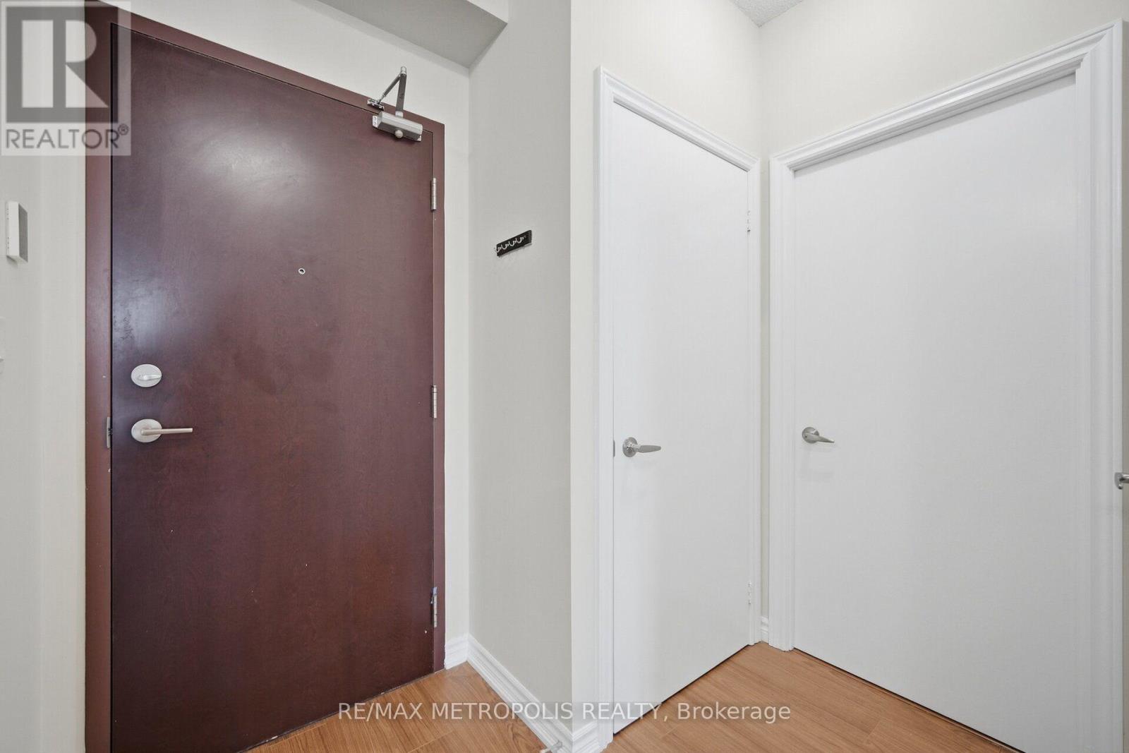 306 - 1328 Birchmount Road Property Photo 9