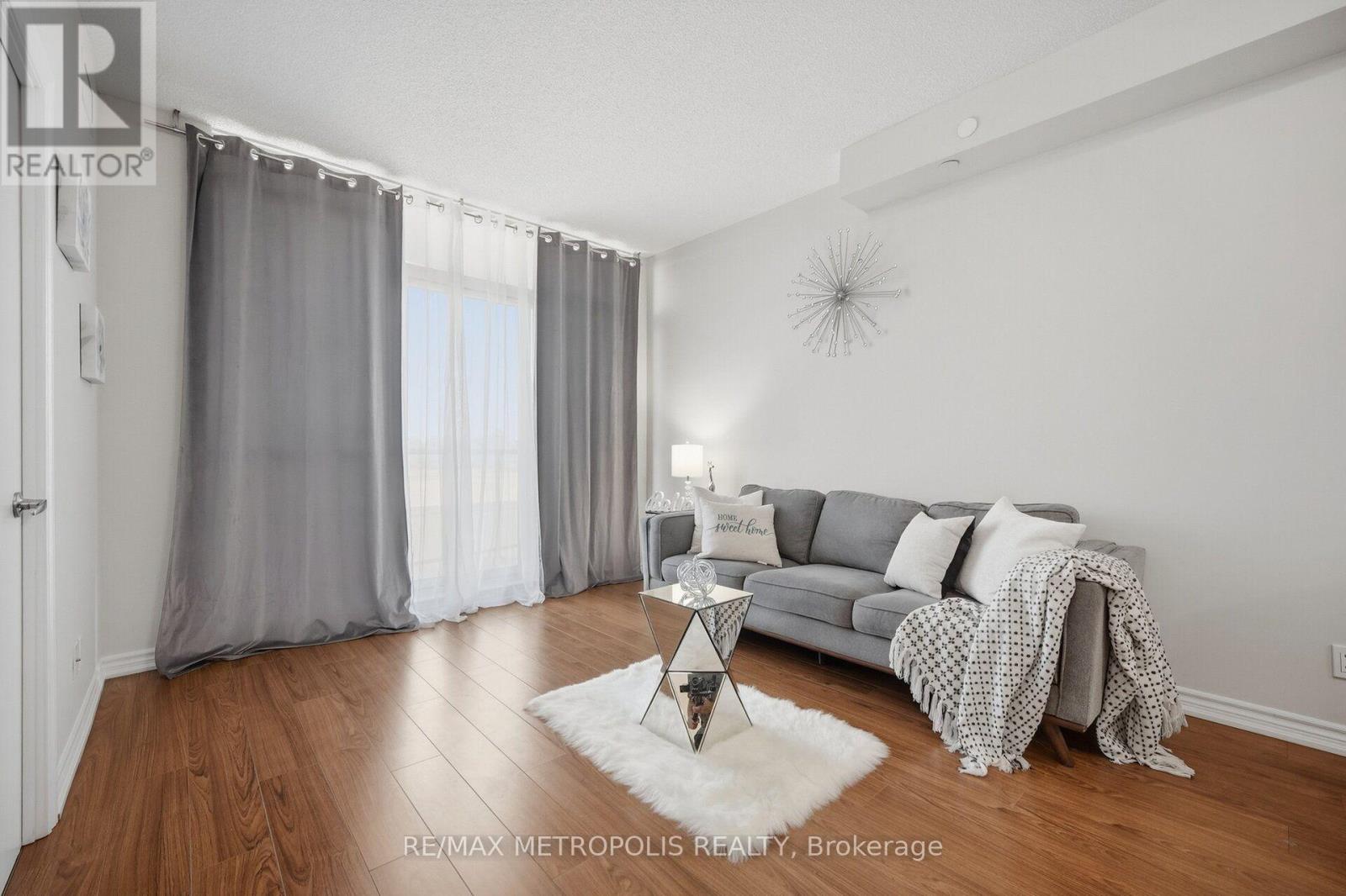 306 - 1328 Birchmount Road Property Photo 14