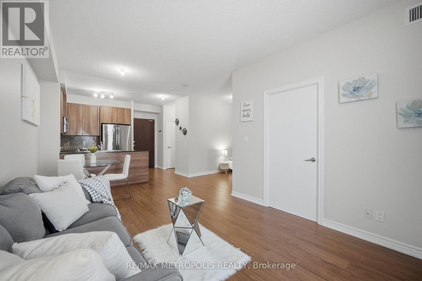 306 - 1328 Birchmount Road Property Photo 16