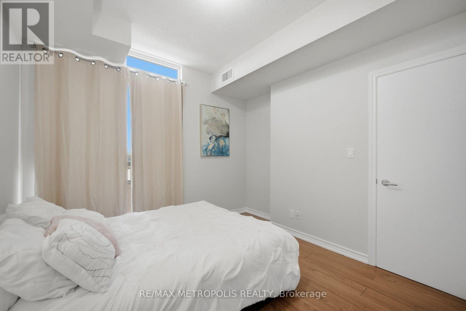 306 - 1328 Birchmount Road Property Photo 20