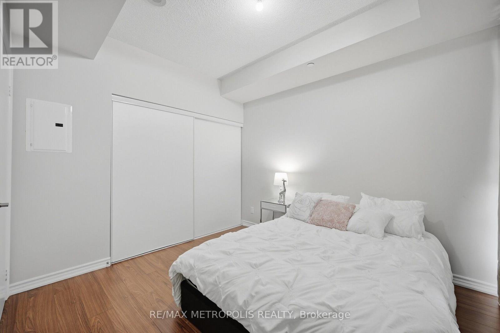 306 - 1328 Birchmount Road Property Photo 21