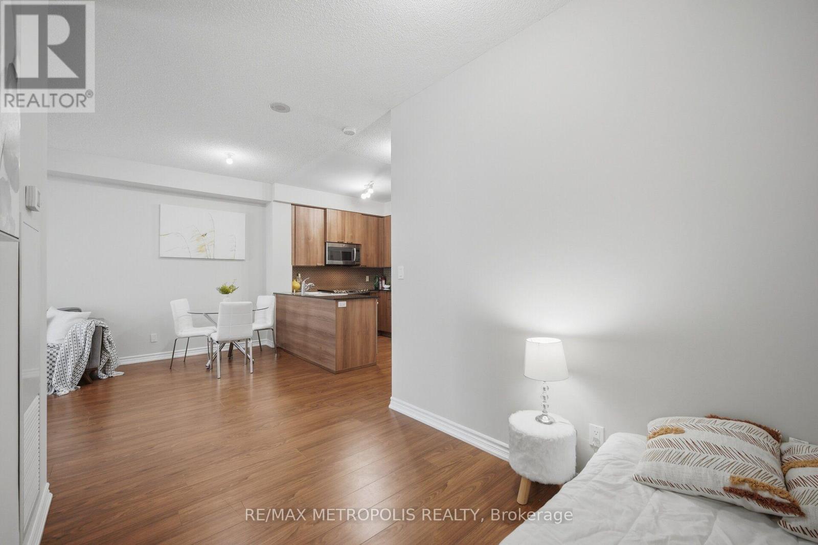 306 - 1328 Birchmount Road Property Photo 23