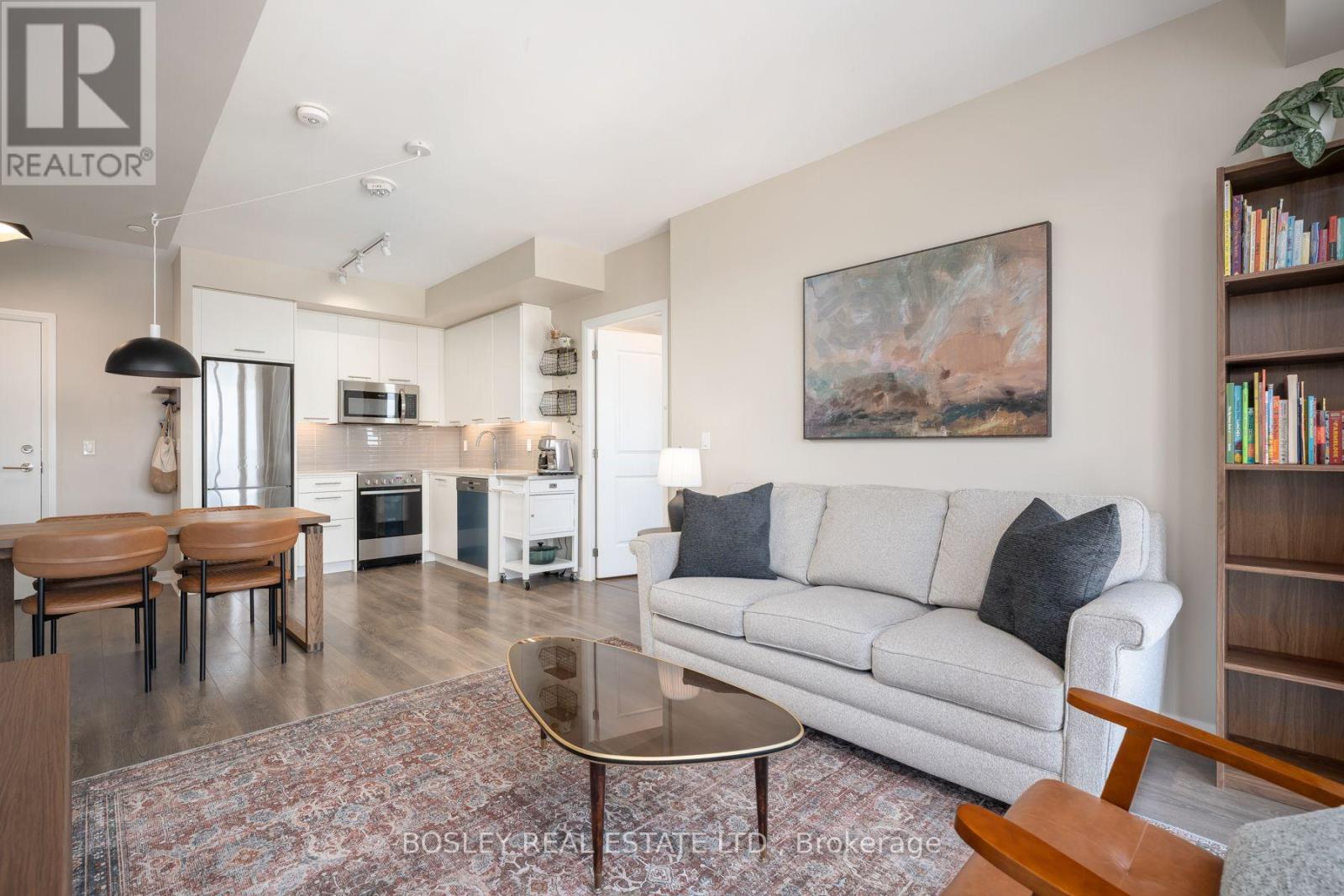 713 - 2301 Danforth Avenue Property Photo 10