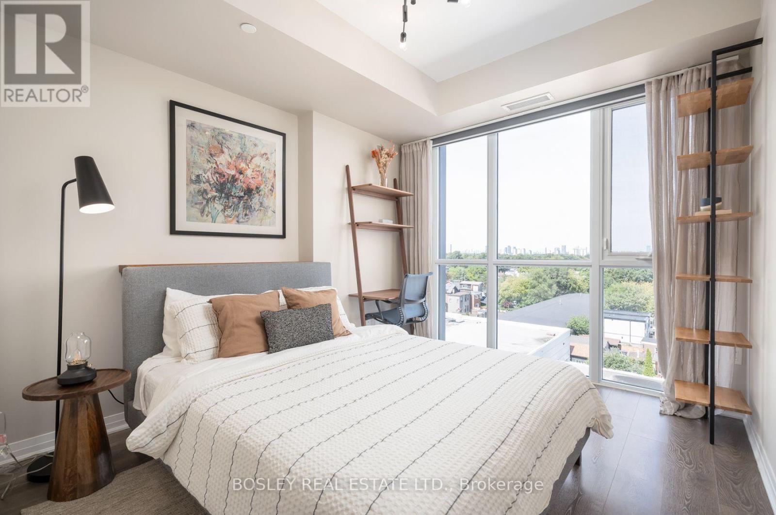713 - 2301 Danforth Avenue Property Photo 12