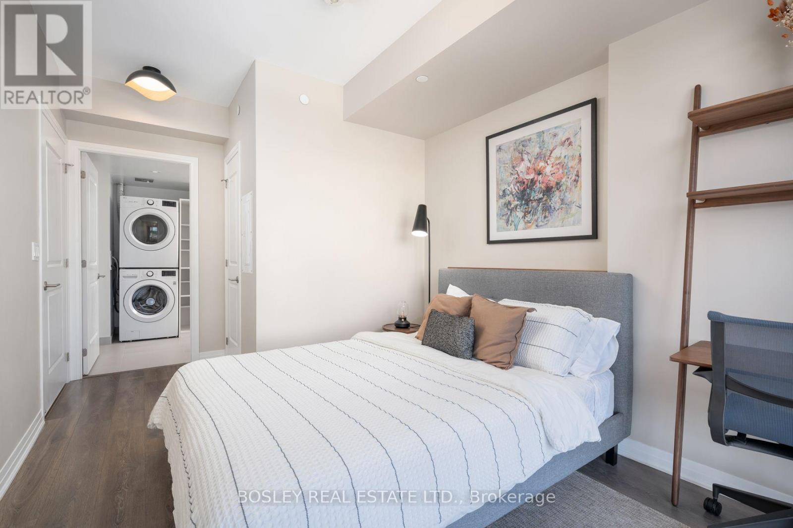 713 - 2301 Danforth Avenue Property Photo 13