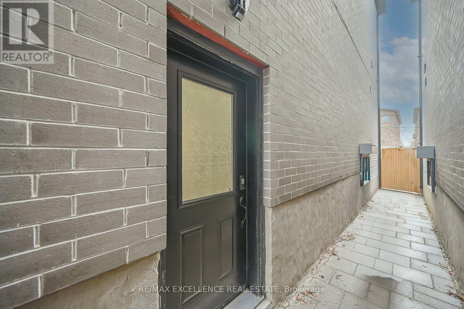442 Pharmacy Avenue S Property Photo 44