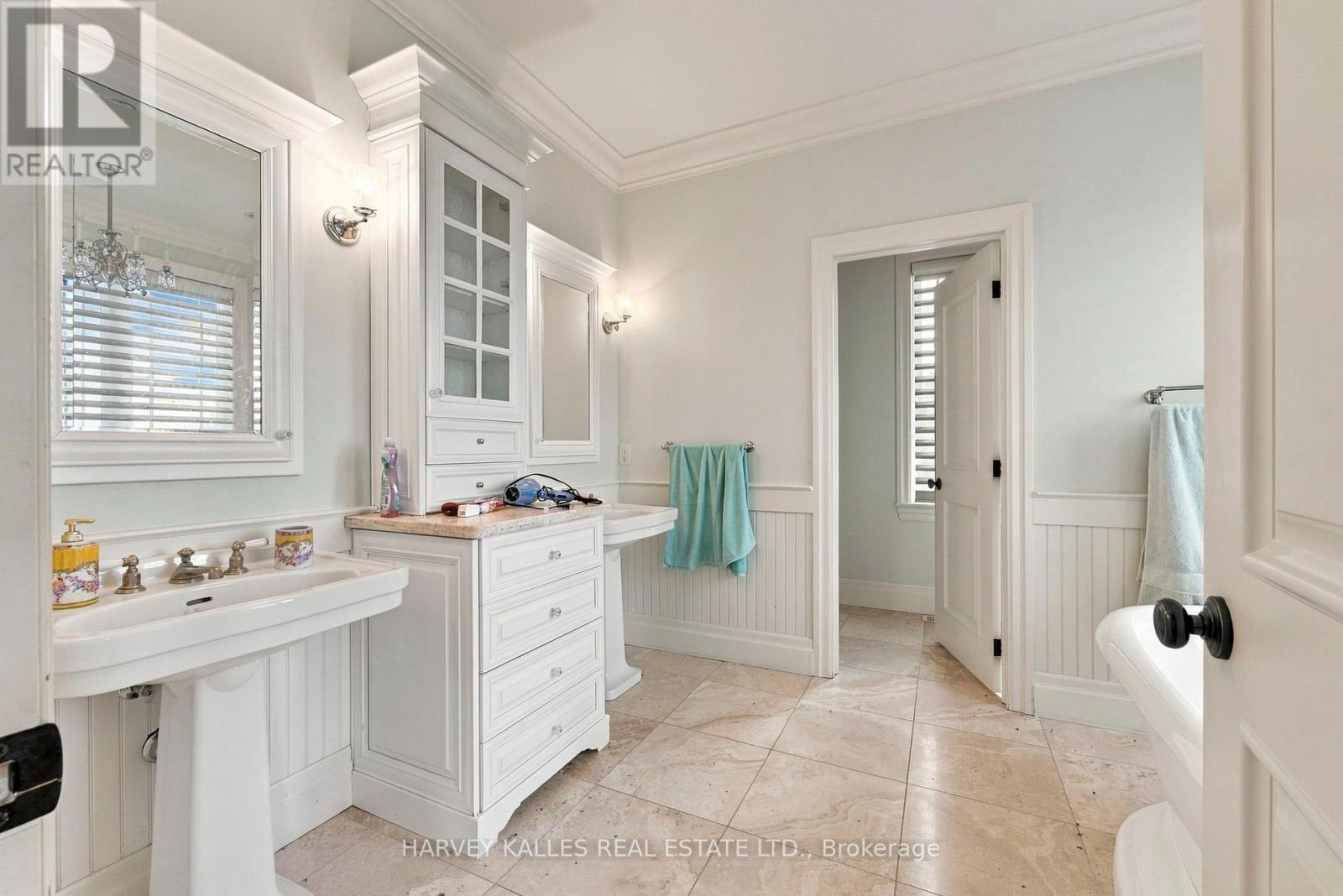 7472 Ashburn Road Property Photo 23